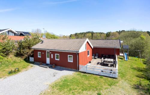 Beautiful Home In Ebeltoft With Sauna