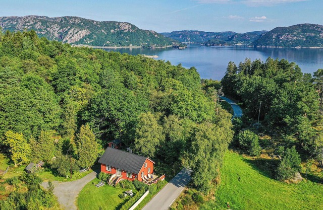Schönes Haus in Farsund mit Küche