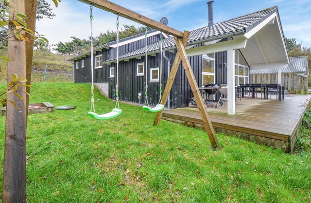 Schönes Haus in Knebel mit Sauna