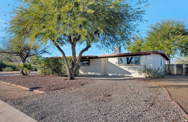 Beautiful Home in Lakeside Park
