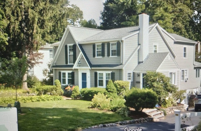 Beautiful Home in Wellesley MA. Just west of downtown Boston. FURNISHED