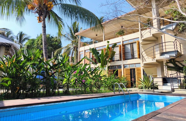 Beautiful home in Puerto Escondido with Pool, Lush Garden, and Ocean View