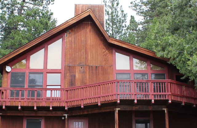 Beautiful Home on the Water at Lake Almanor