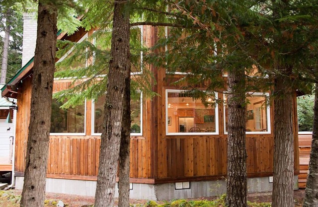 Beautiful Home W / Hot Tub in Kristall und Rainier