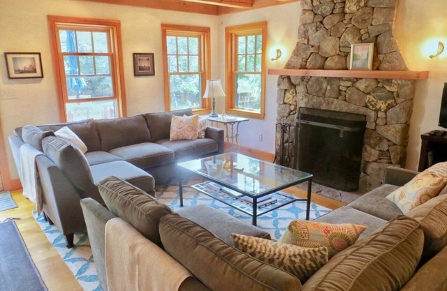 Beautiful home, walk to beach, has AC. Long-term winter rental considered.