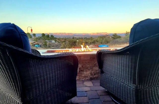 Beautiful Home With Incredible Red Rock Views
