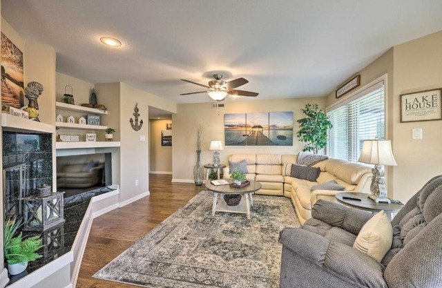 Beautiful Hot Springs Condo with Lake Hamilton Views