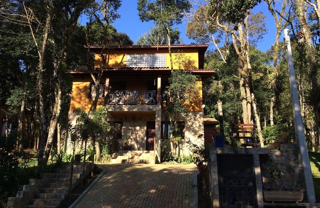 Schönes Haus 400 m2 neu in der Natur gebaut, für 15 Personen