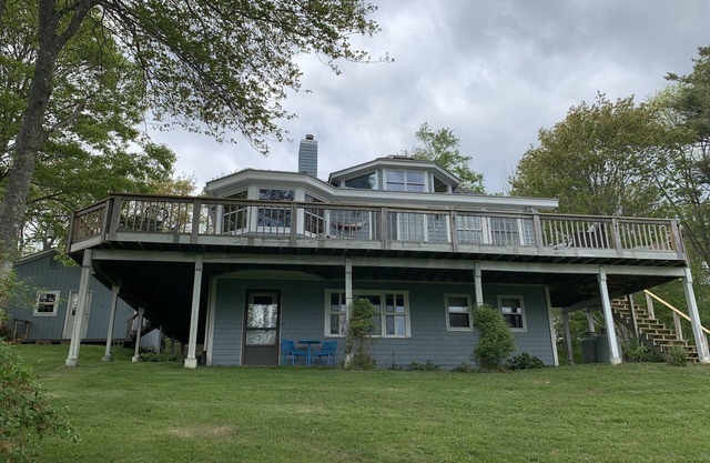 Beautiful house on the Harpswell Peninsula over looking Casco Bay