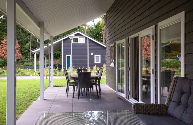 Schönes Haus mit überdachter Terrasse in Rhenen