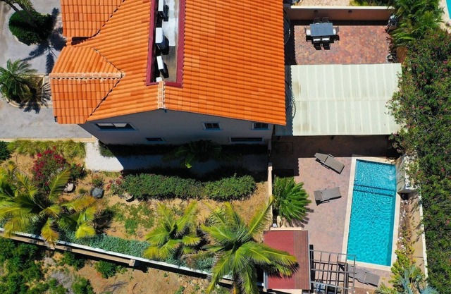 SCHÖNES HAUS MIT PRIVATEM POOL IN GOLDKÜSTE