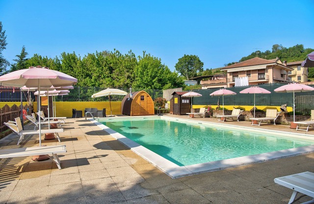 Schönes 'Appartamento Iris' im Piemont, mit Gemeinschaftspool, Garten und Sauna