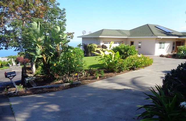 Beautiful Kealakekua Home w/ Spectacular Ocean View