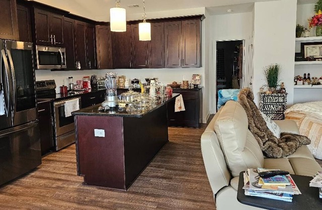 Beautiful lake and fishing and park areas with great downtown dining