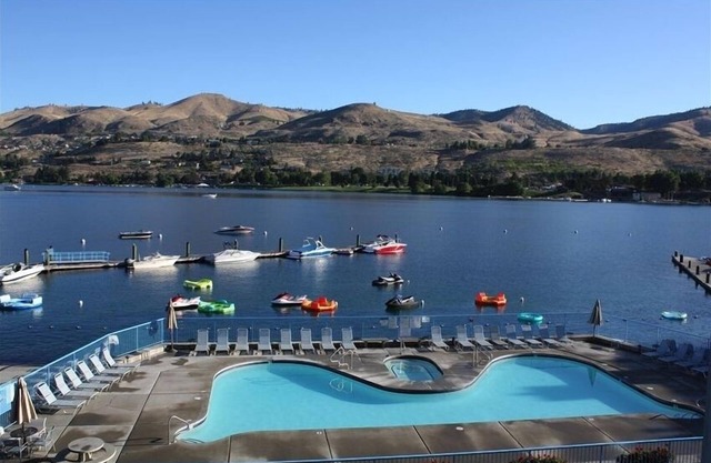 Schöne Lake Chelan Condo, 2 Schlafzimmer, 2 Bäder, 6 Personen.