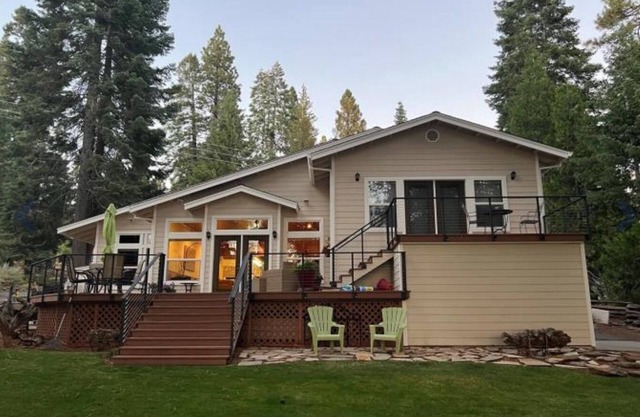 Beautiful Lake Front Home on Lake Almanor.