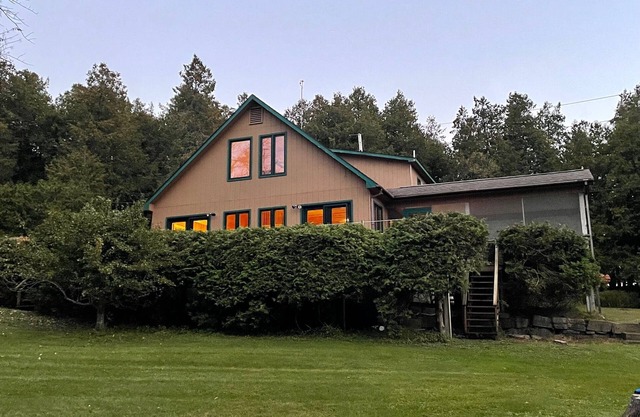 Wunderschönes Haus am See mit 200 Fuß direkt am Wasser