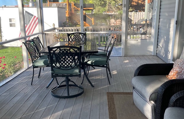 Beautiful Lake Home. Completely furnished .