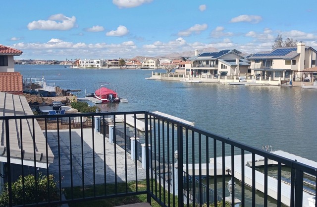 Beautiful lake house in private community.