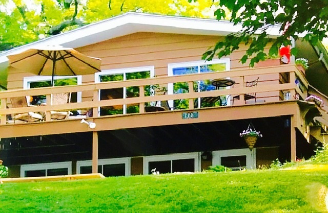 Wunderschönes Seehaus am südlichen Ufer des Green Lake, WI