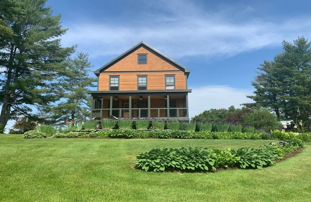 Beautiful Lake-side home in Wells, VT