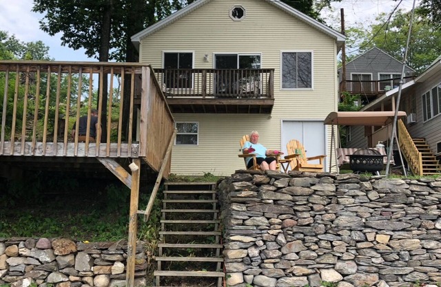 Beautiful lakefront cabin located less than 1 hour from Lake George & Saratoga