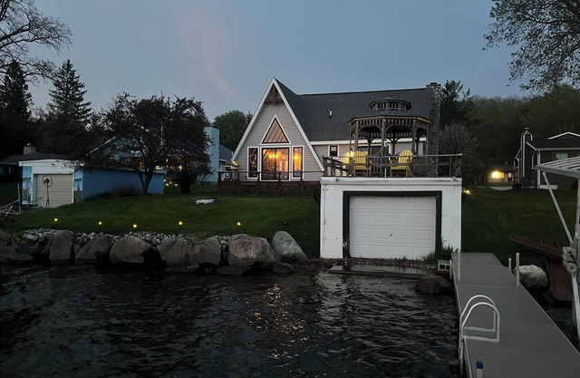 Schönes Haus am See direkt am Hubbard See, East Shore
