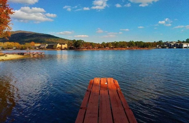 Beautiful lakefront home new to market