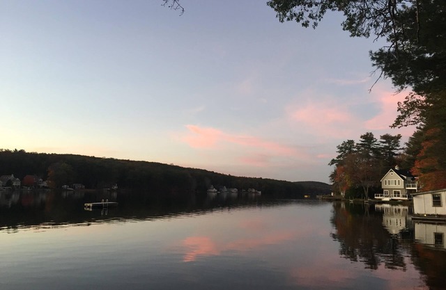 Schönes Haus am See im Herzen von Massachusetts in der Nähe von Antiquitäten und Brauereien