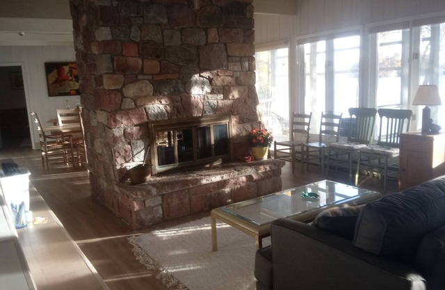 Beautiful Lakefront Vacation Home in Northwestern Wisconsin