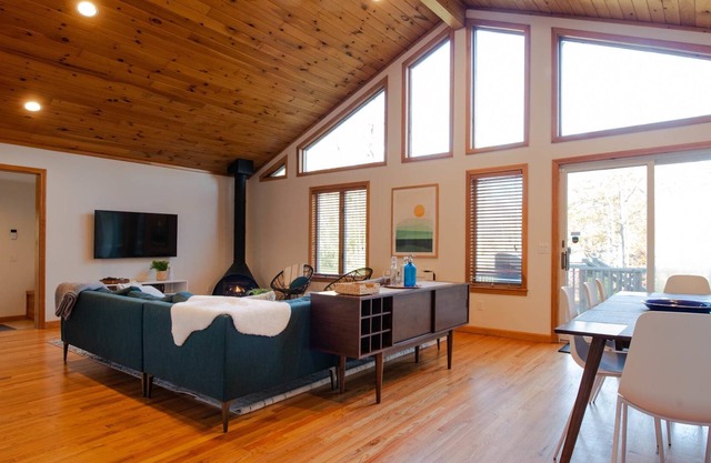 Your Lakeside Summer Getaway In The Berkshires Now