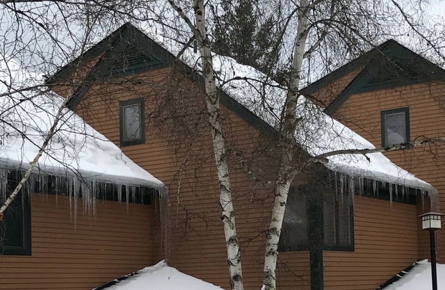 Beautiful Large Townhouse In The Heart of Waterville Valley.