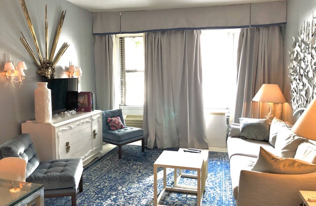 Schöne große 1 Schlafzimmer Apt Hell's Kitchen Midtown