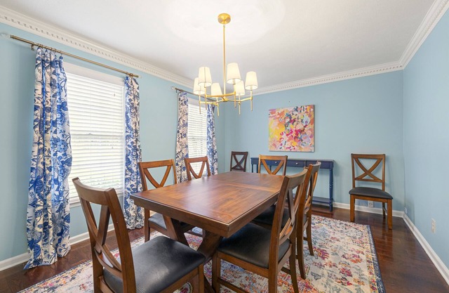 Beautiful & large Newly renovated 4 Bedroom house.