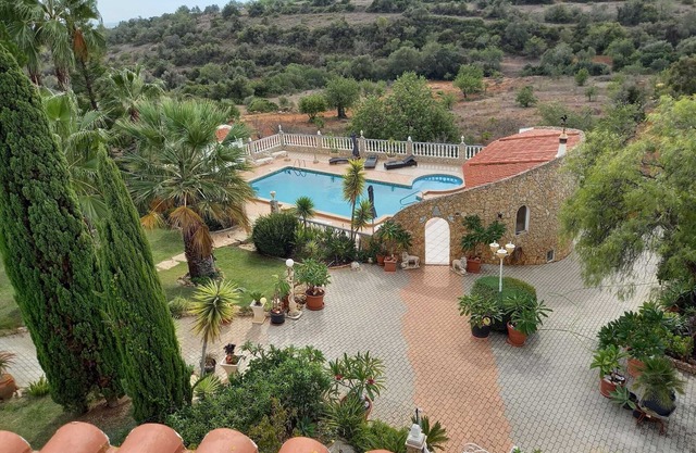 Schöne, große Villa, Privatpool, K/A, Garten & Blick auf die Küste und die Hügel