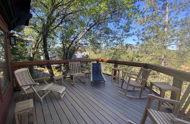 Wunderschöne Lodge in Bass Lake mit Bootsrutsche, in der Nähe von Yosemite