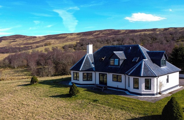 Beautiful Lodge nestled in a private Estate in the Scottish Highlands,
