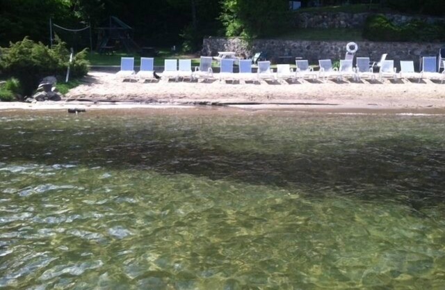 Schönes Blockhaus in Bolton in Lake George Paradise!