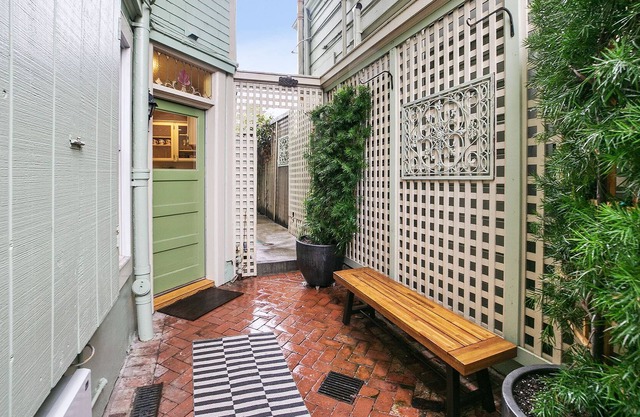Wunderschönes Luxus-Apartment mit einem Schlafzimmer im Garten