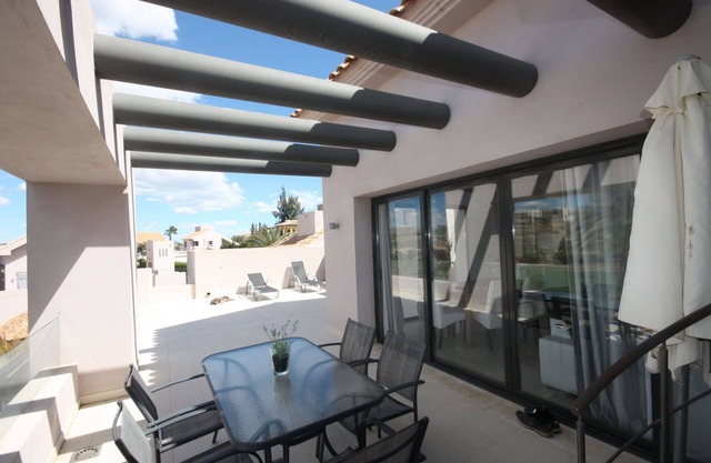 Schönes Luxus Penthouse direkt am Golfplatz