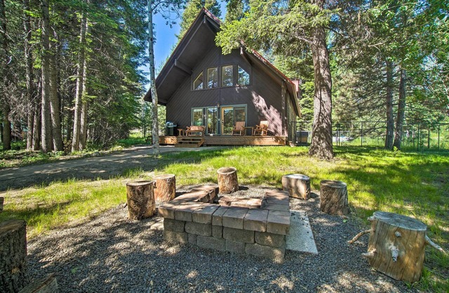 Beautiful McCall Cabin: Perfect for Families!