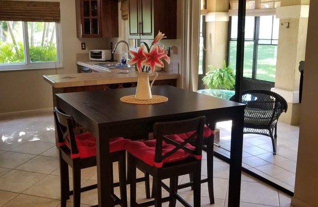 Schönes Miami Lakehouse für Familien 3 Betten / 2 Bäder / 6 Personen