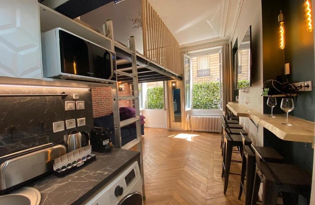Beautiful mini Loft near Saint-Lazare