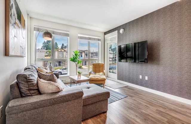 Beautiful Modern Boutique Condo