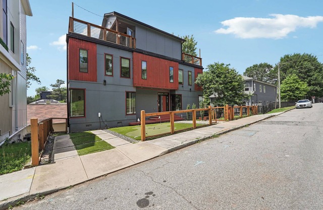 Beautiful/Modern/Putting Grn/Close to city/Slps 8