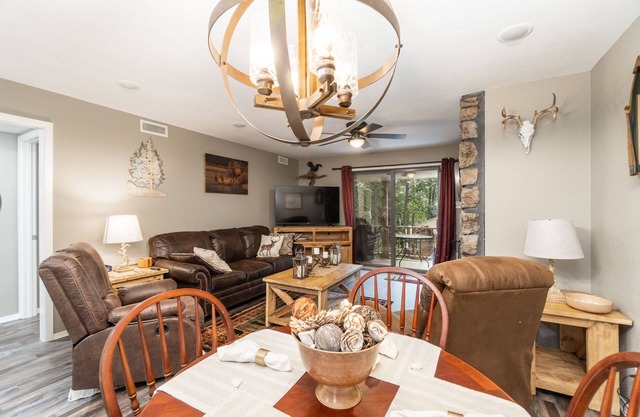 Beautiful Mountain Harbor Lake Ouachita Condo Remodel 2023 Dining Fishing Spa