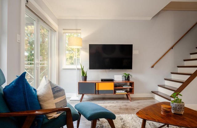 Beautiful Multi-Level Townhome 2BR in Creekside by Harmony Whistler