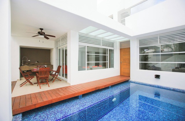 Schönes modernes Haus mit Pool in der Mitte von San Miguel