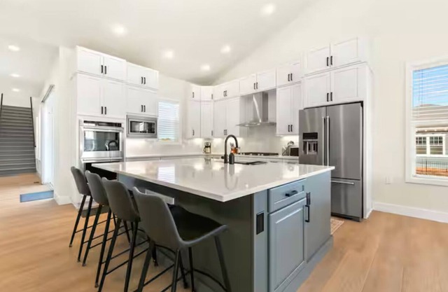 Beautiful new 4-br, 4.5 ba house with office and studio suite in Fort Collins!