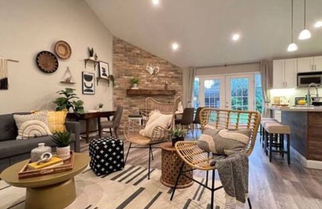 Beautiful New Furnished 2BR Family home in Katy for LONG TERM Only
